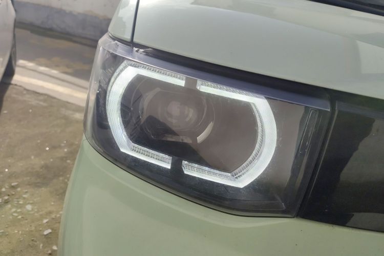 五菱汽车 宏光MINIEV 2021款 马卡龙时尚款 三元锂车身外观8