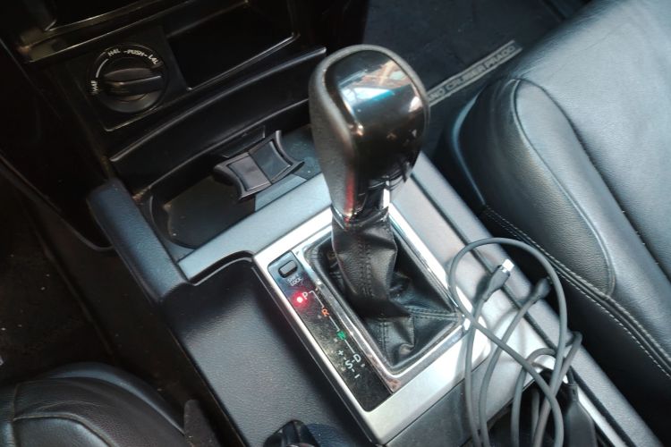 丰田 普拉多 2016款 2.7L 自动标准版中控内饰18