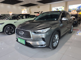 英菲尼迪QX50 2022款 2.0T 四驱菁英版