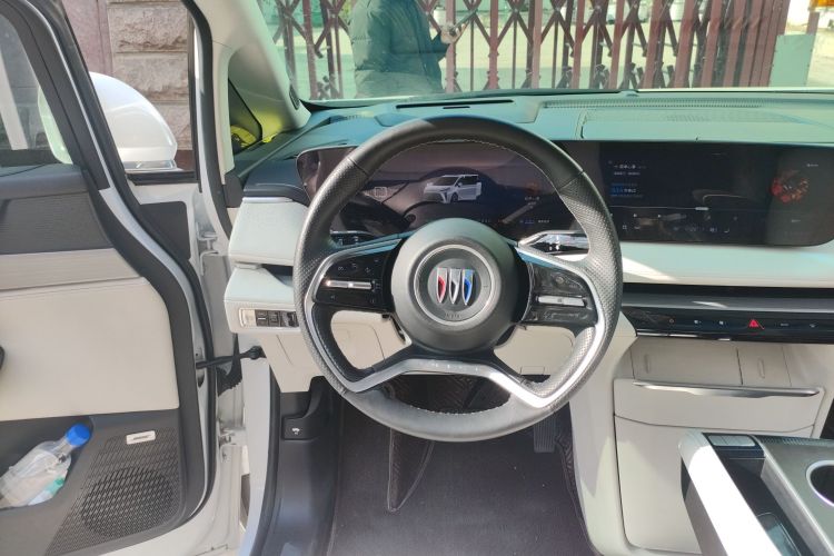 别克GL8新能源 2024款 陆尊 尊享版 7座中控内饰13