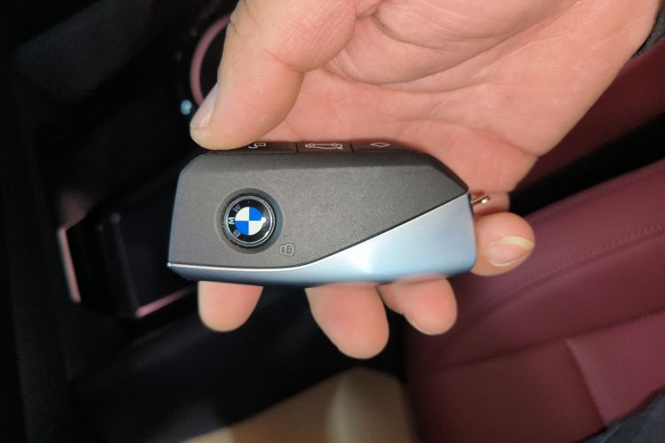 宝马5系 2025款 530Li 领先型 M运动套装中控内饰11