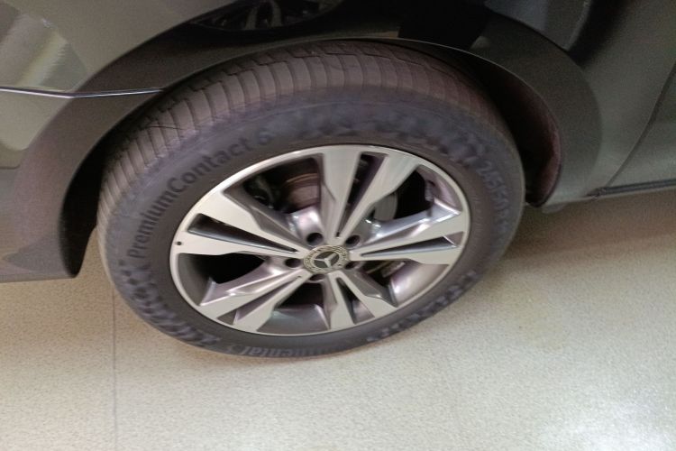 奔驰V级 2018款 V 260 领航版 国V车身外观6008