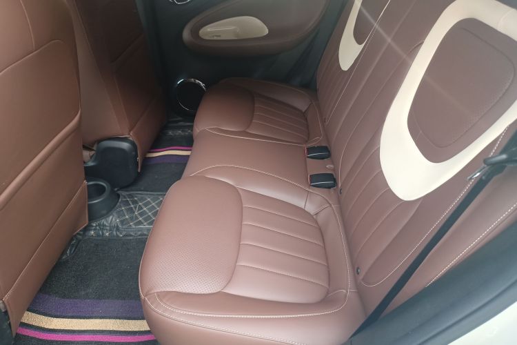 五菱汽车 五菱缤果 2024款 333km 悦享款中控内饰7004