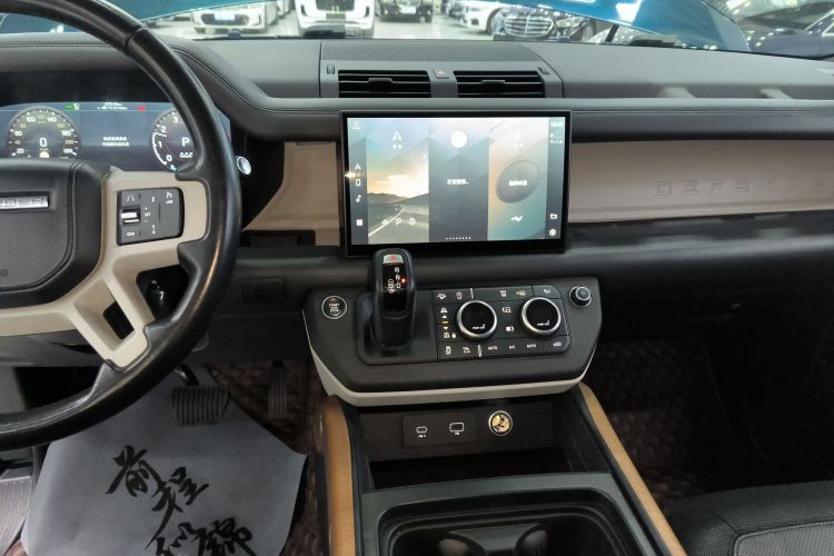 路虎卫士 2022款 110 P400 X-DYNAMIC HSE局部细节16