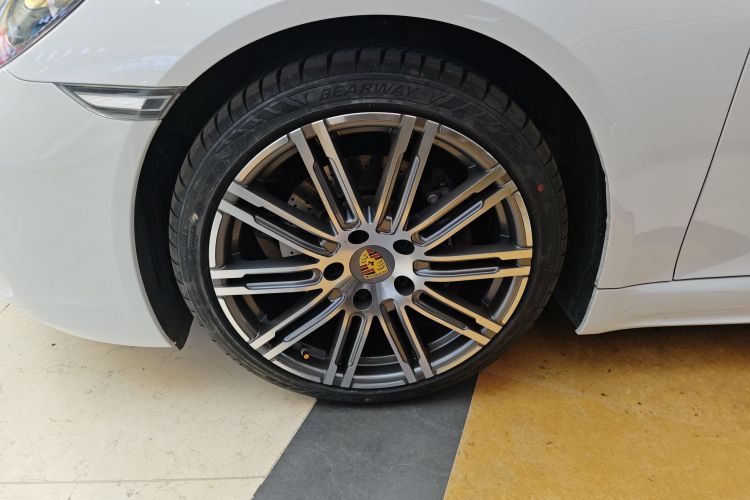 保时捷718 2022款 Boxster 2.0T车身外观6007