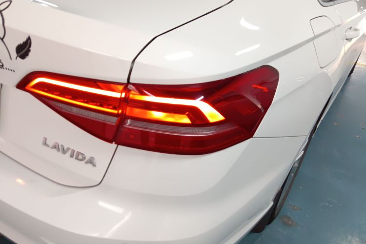 大众 朗逸 2018款 1.5L 自动舒适版 国V车身外观9