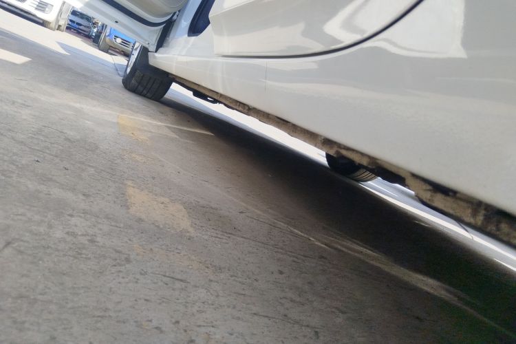 别克 威朗 2019款 三厢 15S 自动领先型局部细节9002