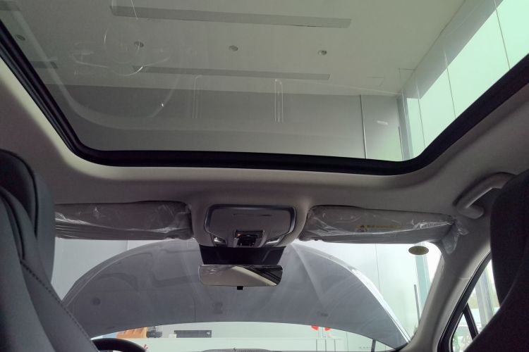 红旗HS3 PHEV 2024款 PHEV 115km 劲为版中控内饰22