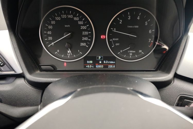 宝马X1 2016款 sDrive18Li 尊享型中控内饰15