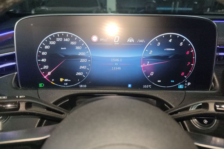 奔驰E级 2024款 改款 E 300 L 时尚运动型中控内饰14