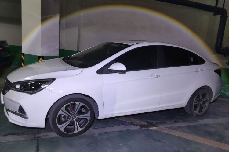 奇瑞 艾瑞泽5 2019款 1.5L 手动乐活版 国V车身外观4