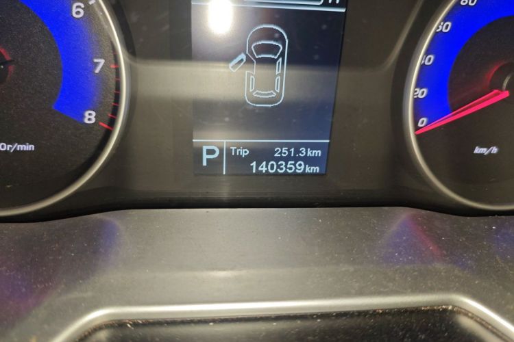 吉利汽车 帝豪 2015款 三厢 1.5L CVT向上版中控内饰15