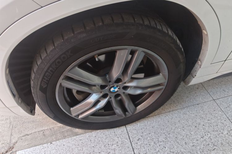 宝马X2 2023款 sDrive25i M运动曜夜版车身外观6007