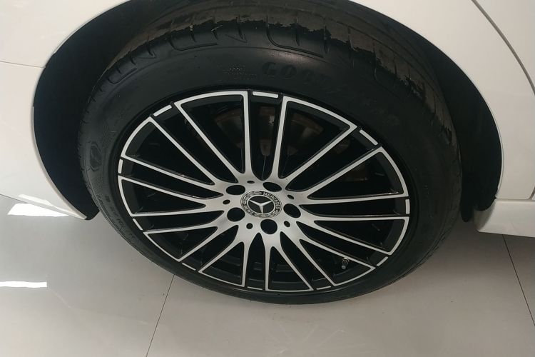 奔驰C级 2023款 改款 C 260 L 运动版车身外观6008