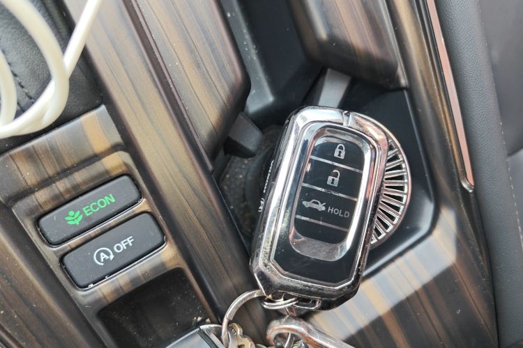 本田 雅阁 2025款 260TURBO 豪华版中控内饰11