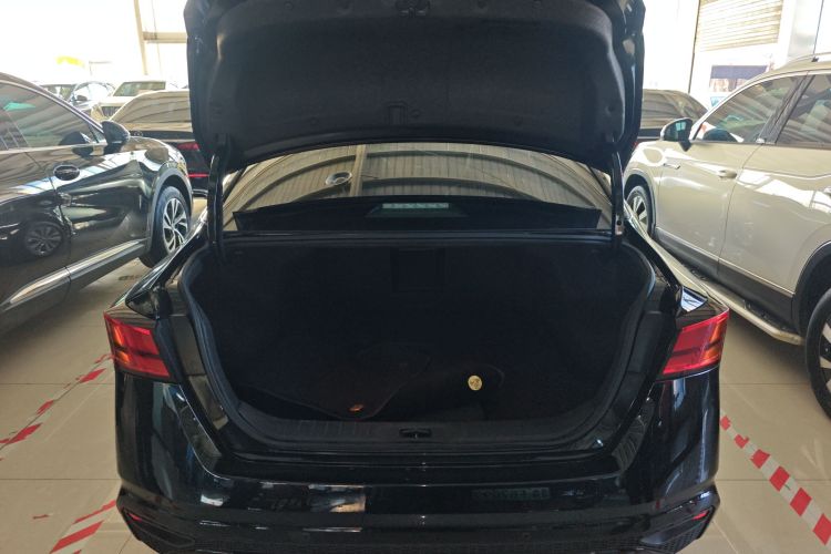 日产 天籁 2020款 2.0L XL 舒适版局部细节23