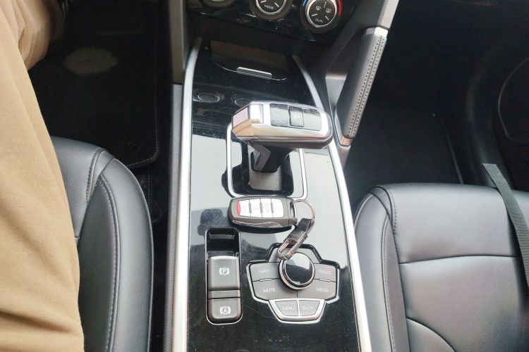 哈弗H6 2018款 蓝标 运动版 1.5T 自动两驱尊贵型局部细节18