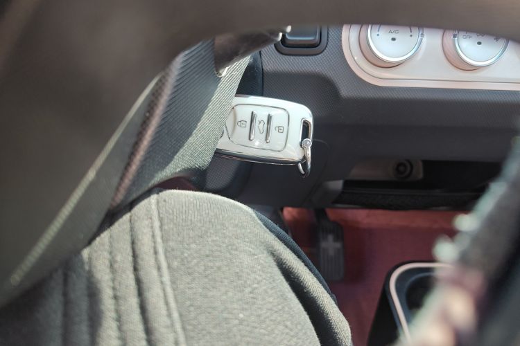 五菱汽车 宏光MINIEV 2021款 马卡龙时尚款 三元锂中控内饰11