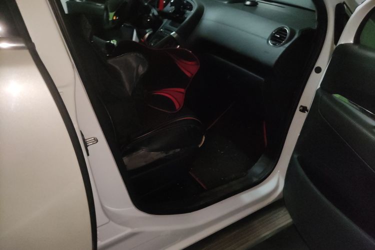 标致3008 2015款 1.6THP 自动经典版局部细节9005