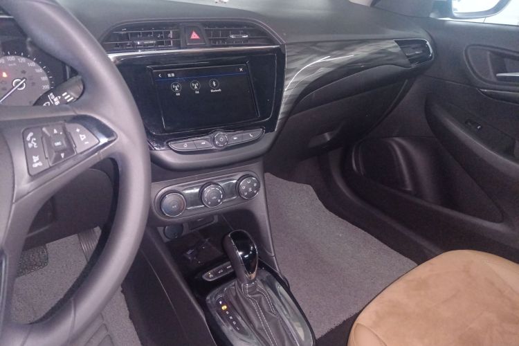 别克 凯越 2018款 15N CVT豪华型局部细节16