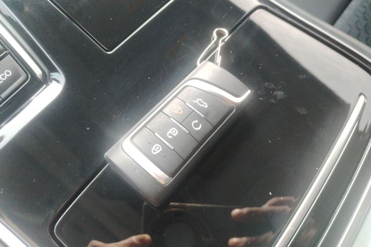 广汽传祺 传祺M8 2024款 领秀系列 390T 豪华版中控内饰11