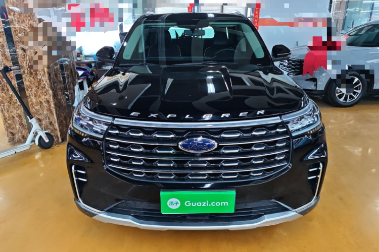 福特 探险者 2023款 EcoBoost 285 四驱钛金版 7座车身外观2