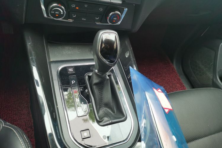 东风风光 风光S560 2018款 1.8L CVT精英型 5座中控内饰18