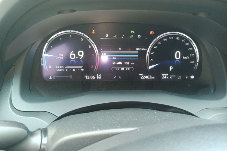 丰田 凯美瑞 2021款 2.5G 豪华版中控内饰15