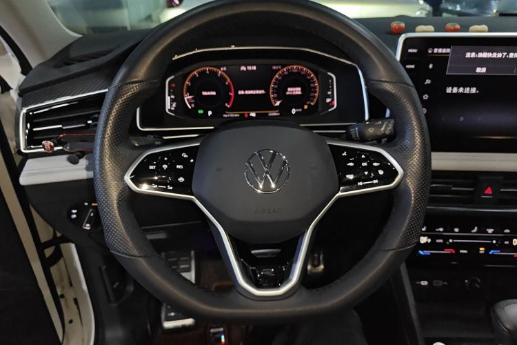 大众 途观L 2022款 330TSI 自动两驱R-Line越享版中控内饰13