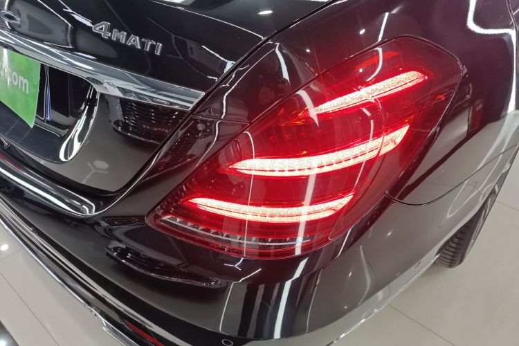奔驰S级 2019款 S 350 L 尊贵型车身外观9