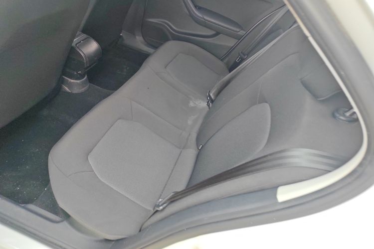 大众 捷达 2015款 质惠版 1.6L 自动时尚型中控内饰21