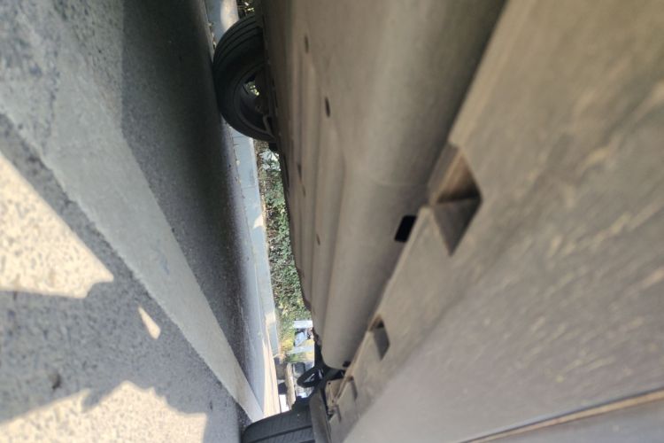 比亚迪 唐新能源 2021款 DM-i 112KM 尊荣型局部细节9004