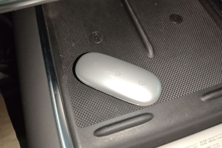 理想汽车 理想L9 2022款 Max中控内饰11