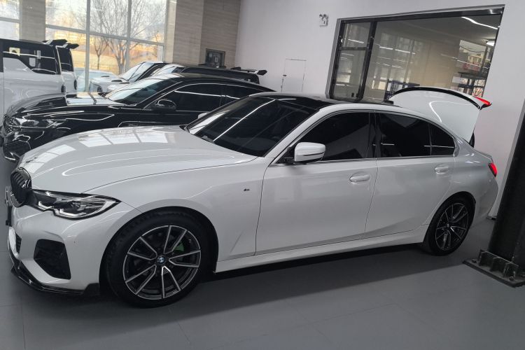 宝马3系 2022款 325Li M运动套装车身外观4