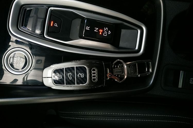 奥迪A3 2025款 A3L Limousine 35TFSI 飞驰尊享型 +豪华臻选包中控内饰11