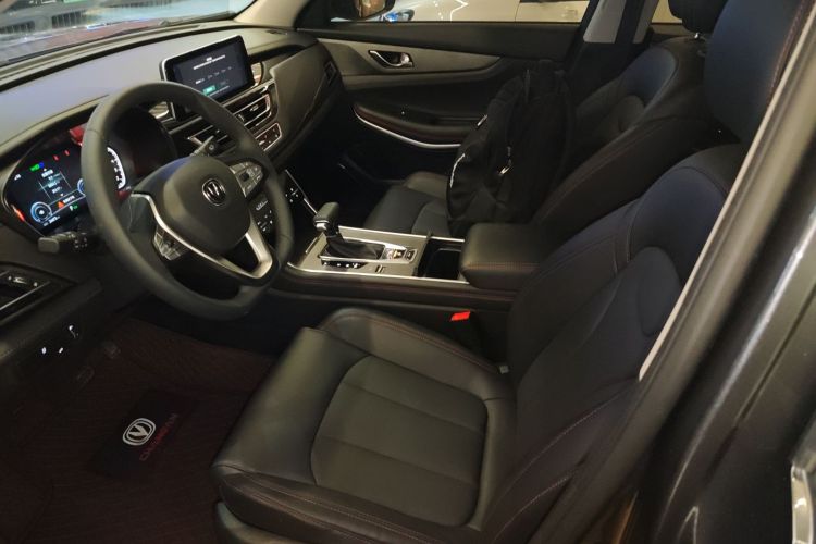 长安CS75 2023款 畅享版 1.5T DCT豪华版中控内饰19