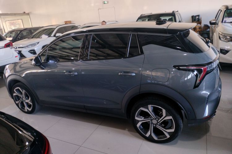 领克06 2023款 Remix 1.5T 劲Halo车身外观4