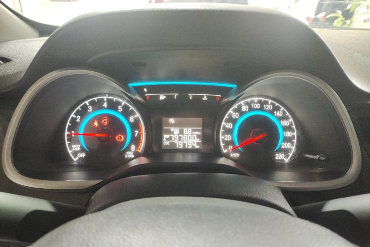 雪佛兰 科沃兹 2016款 1.5L 手动欣享版中控内饰14