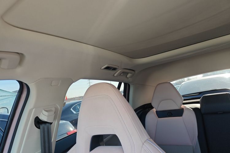 领克06 2023款 Remix 1.5T Shero中控内饰22