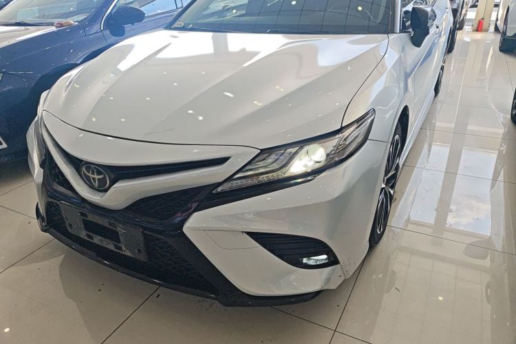 丰田 凯美瑞 2018款 2.0S 锋尚版局部细节36