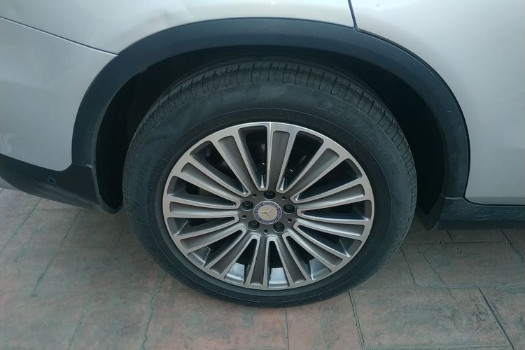 奔驰GLC 2016款 GLC 260 4MATIC 动感型车身外观6008