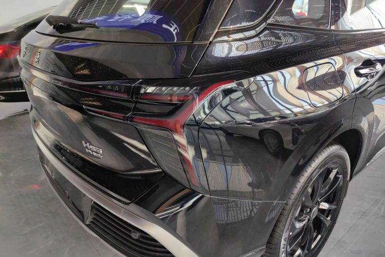 红旗HS3 PHEV 2025款 PHEV 117km 劲为PLUS版车身外观9