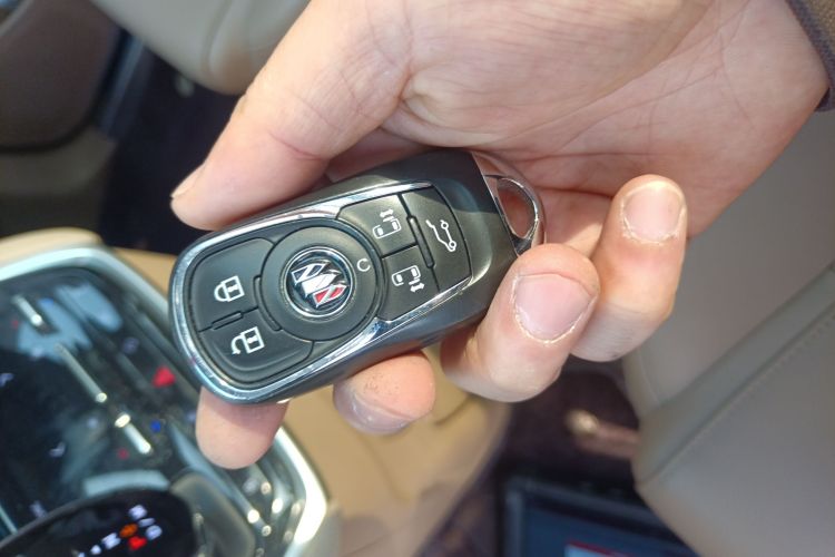 别克GL8 2021款 ES陆尊 653T 豪华型中控内饰7001