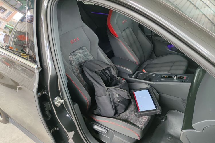 大众 高尔夫GTI 2023款 380TSI DSG GTI局部细节41