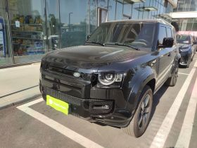 路虎卫士 2025款 110 3.0T P400 X