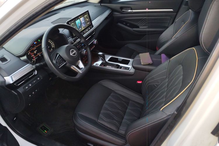 日产 天籁 2022款 2.0T XL 进享版中控内饰19