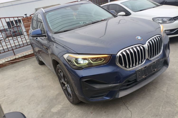 宝马X1 2020款 sDrive25Li 领先型车身外观3