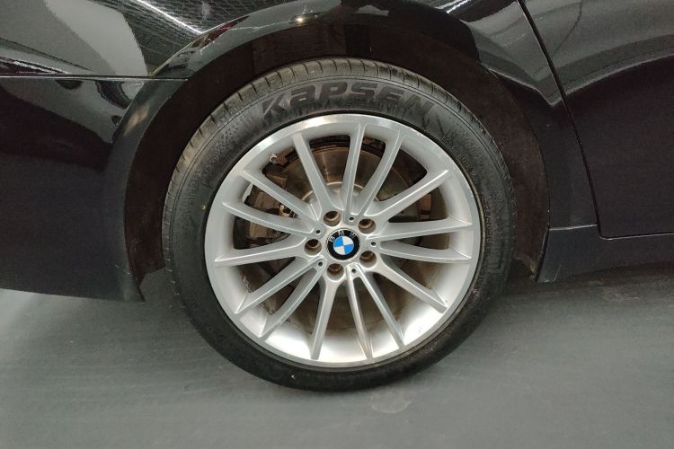 宝马7系 2014款 730Li 臻享型车身外观6002