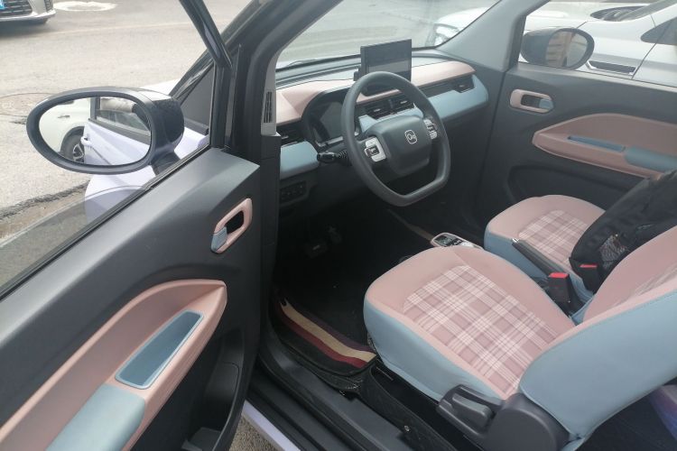 奇瑞新能源 QQ冰淇淋 2024款 170km 圣代 +中控内饰20