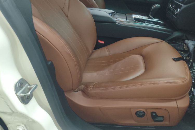 玛莎拉蒂 Ghibli 2014款 3.0T 标准版局部细节41